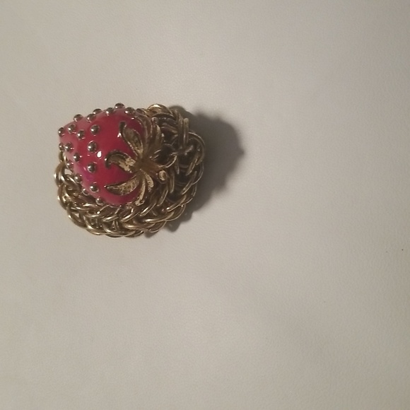 Women's Kenneth J Lane Purse Charm; Red Strawberry & Goldtone Chainlink; Size 4" - Picture 6 of 8